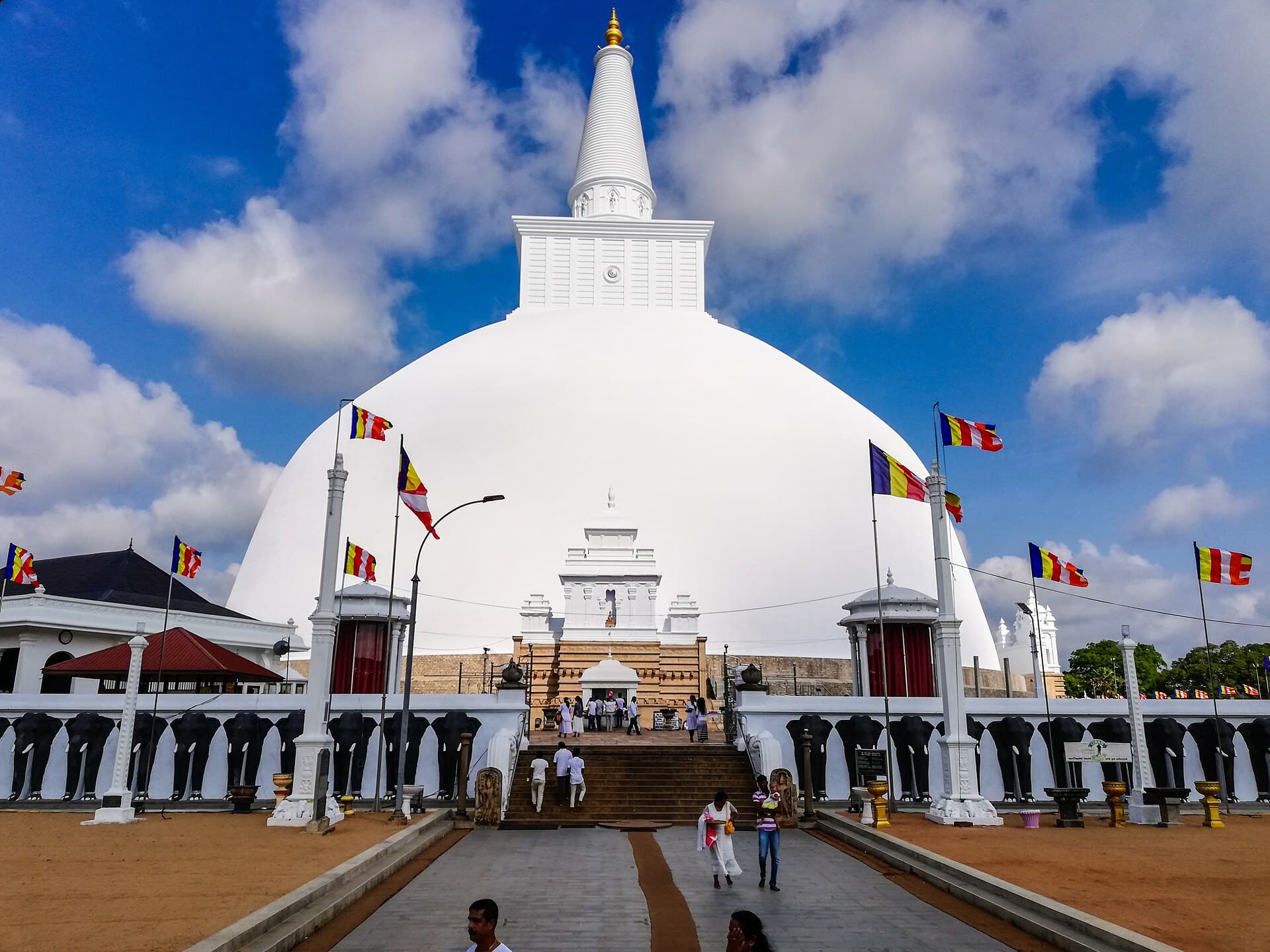 The Ruwanweliseya stupa at Anuradhapura